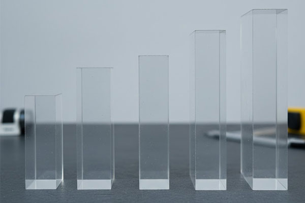 Polycarbonate sheets suppliers in Ahmedabad offering multiple thickness options